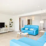 Сasa de vacaciones Lucia Mit Meerblick Und Pool In By Interhome