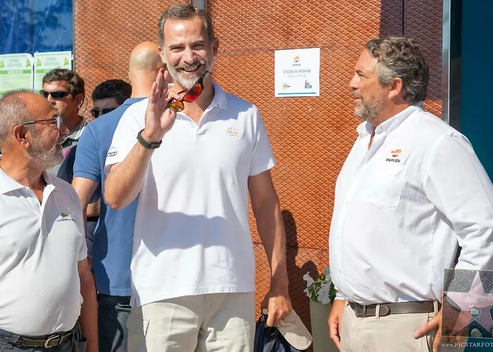 Lucia Mit Meerblick Und Pool In By Interhome